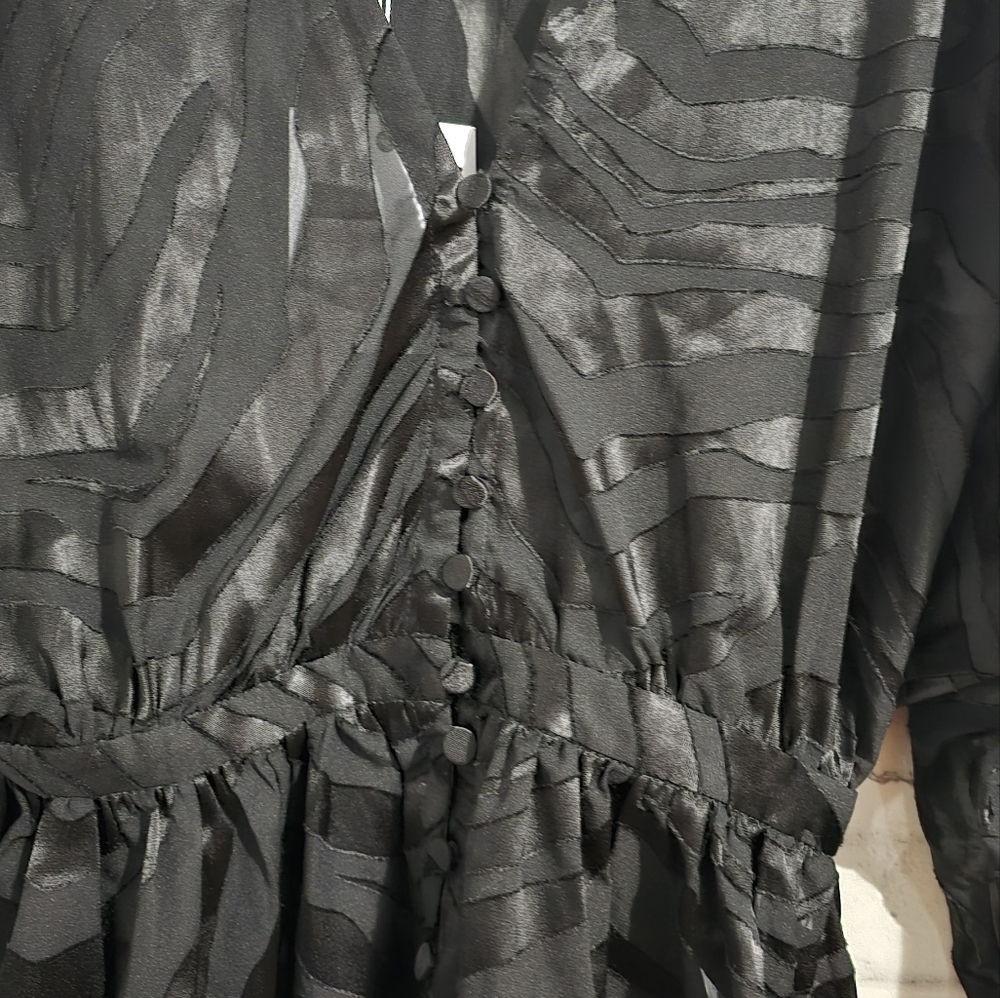 NEW L'academie The Diane Blouse Black Tiger size XS - Picture 6 of 9
